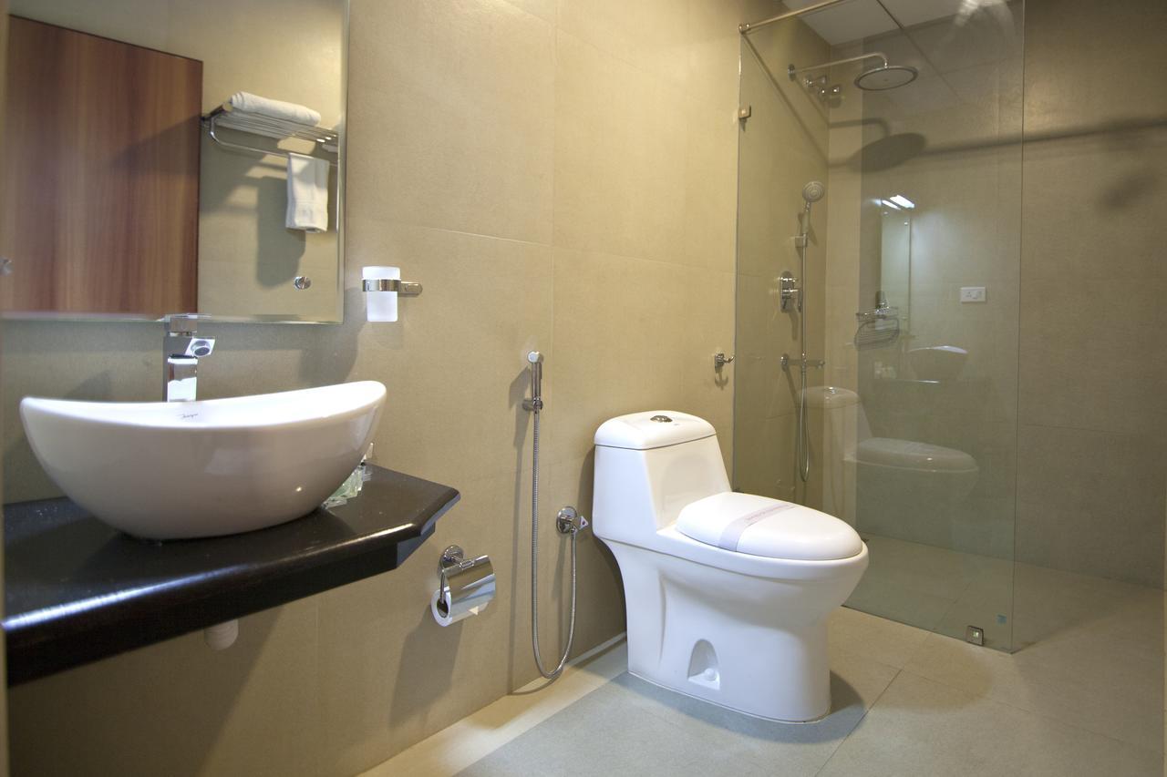 Comfy Luxury Hotel 벵갈루루 외부 사진