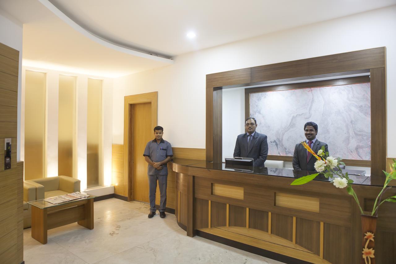 Comfy Luxury Hotel 벵갈루루 외부 사진