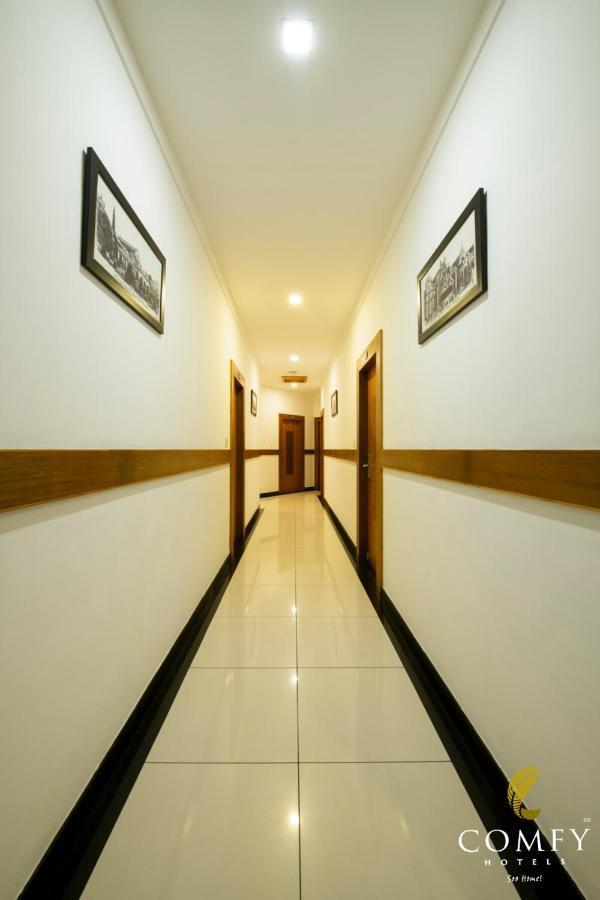 Comfy Luxury Hotel 벵갈루루 외부 사진