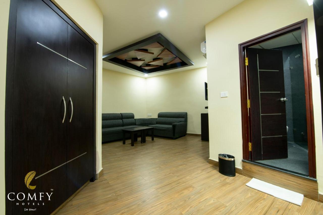 Comfy Luxury Hotel 벵갈루루 외부 사진